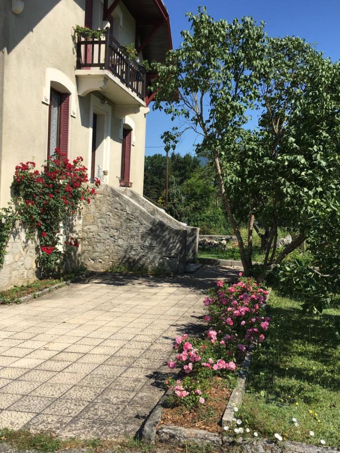 La Motte-en-Beauges Chambres D'Hotes Des Bauges Route 26 57 المظهر الخارجي الصورة